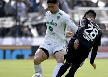 Riestra recibe a Sarmiento en un duelo a dos puntas