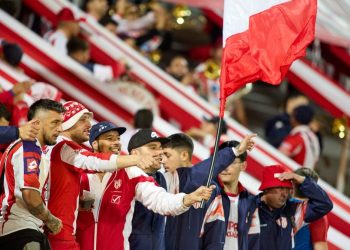 Unión y el aguante de sus hinchas en Mendoza