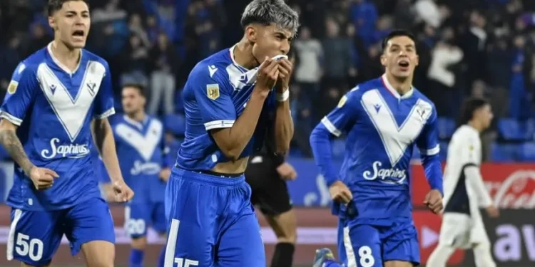 Vélez superó a Independiente en el Amalfitani