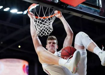 Unión sumó al gigante Chris Vogt para la LNB 25/26