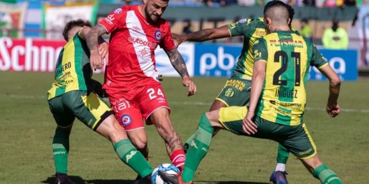 Aldosivi se juega una de sus últimas cartas ante Argentinos