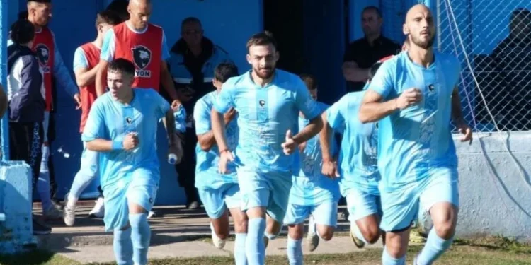 Un problema menos para Colón: empató y descendió el CADU