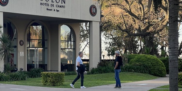 Cónclave en Colón: no habrá adelanto de elecciones y se buscará construir un escenario de paz