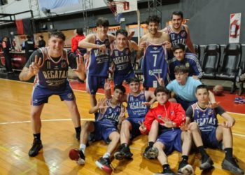 A2: Regatas Coronda abrió el capítulo 10 con otro festejo en Santo Tomé