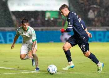 Independiente enfrenta a Banfield en Avellaneda