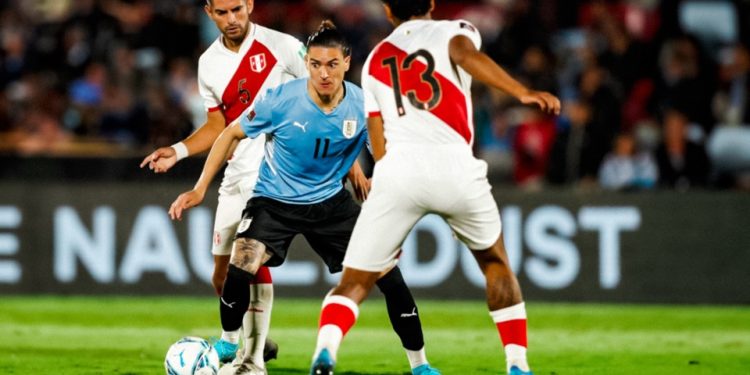 Perú se juega su última ficha ante Uruguay