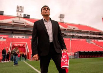 Independiente presentó a Gustavo Quinteros como nuevo DT