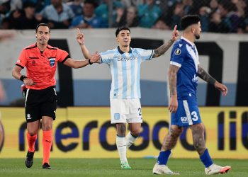 Racing volvió a ganarle a Vélez y se metió en las semifinales de la Copa Libertadores