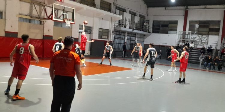 Prefederal: Rivadavia Juniors le cortó el invicto a Almagro A