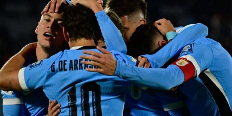 Uruguay goleó a Perú y sacó boleto al Mundial