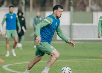 Por sueldos atrasados, el plantel de Banfield decidió no presentarse a entrenar