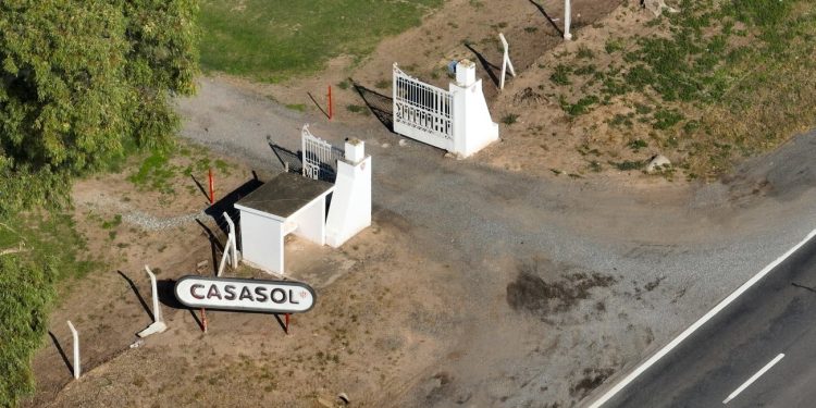 Horas decisivas entre Unión y la familia Malvicino por Casasol