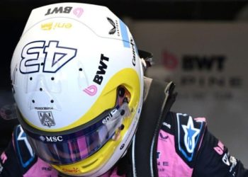 El nuevo casco de Colapinto en homenaje a un hito argentino