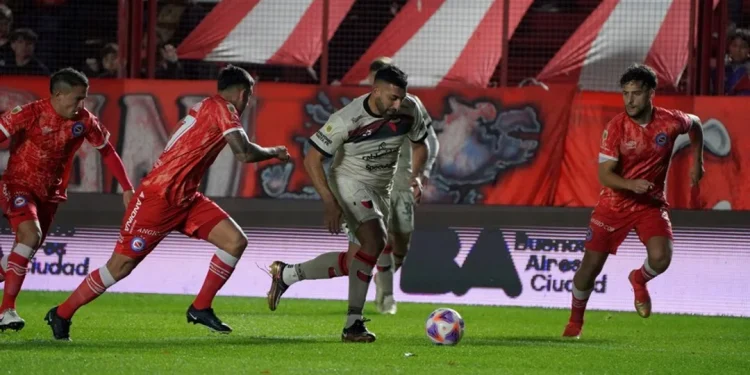 Las dos veces que Colón jugó «un domingo de elecciones»