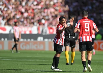 Estudiantes se quedó con el clásico platense y es líder en la zona de Unión