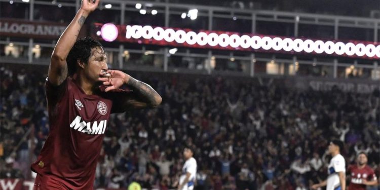 Lanús le ganó a Godoy Cruz y se trepó a la cima de la Zona B