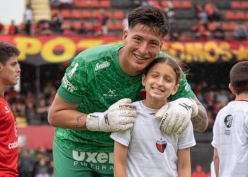 Paredes y un mensaje que emocionó a propios y extraños