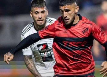 Platense y Riestra, duelo clave en Vicente López