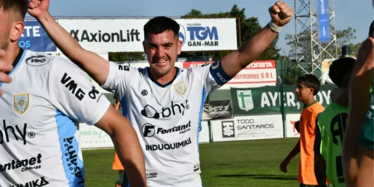 Atlético Rafaela buscará volver hoy a la Primera Nacional