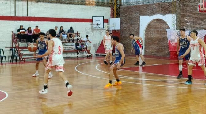 A2: Regatas Coronda pasó a encabezar las posiciones