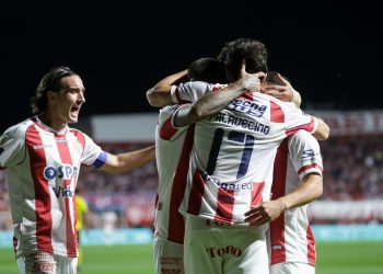 Unión y las tablas: Escolta de Estudiantes y permanencia asegurada