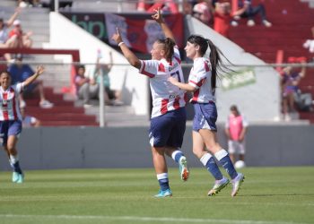 Unión sacó ventaja en la primera final ante Lanús y se ilusiona con el ascenso