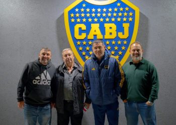 El candidato a presidente de Colón que se reunió con Juan Román Riquelme
