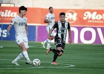 Estudiantes (BA) venció a Tristán Suárez y también es semifinalista del Reducido