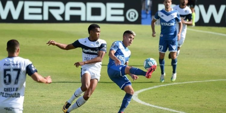 Gimnasia recibe a Vélez buscando asegurar la permanencia