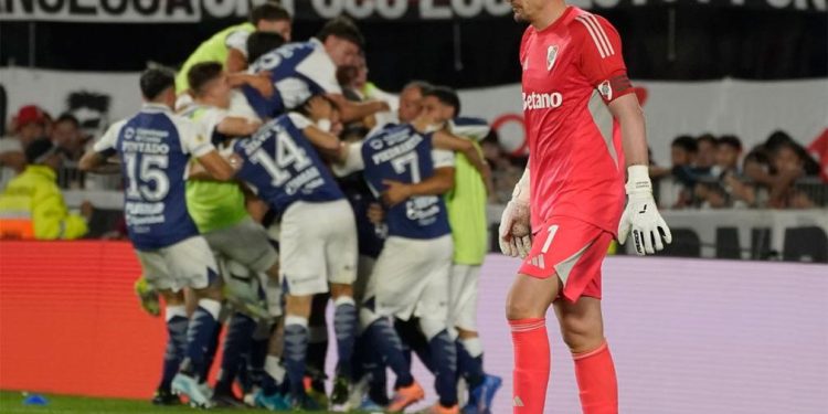 Sigue en crisis: River se quedó con las manos vacías ante Gimnasia