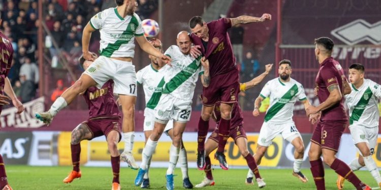 Banfield y Lanús, con realidades opuestas, juegan el Clásico del Sur