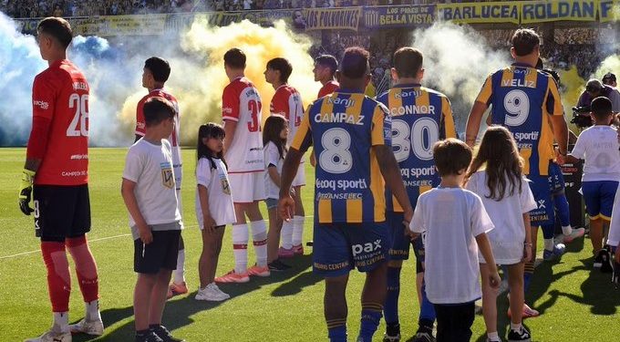 ¿La AFA habría falsificado un documento para sancionar a Estudiantes?