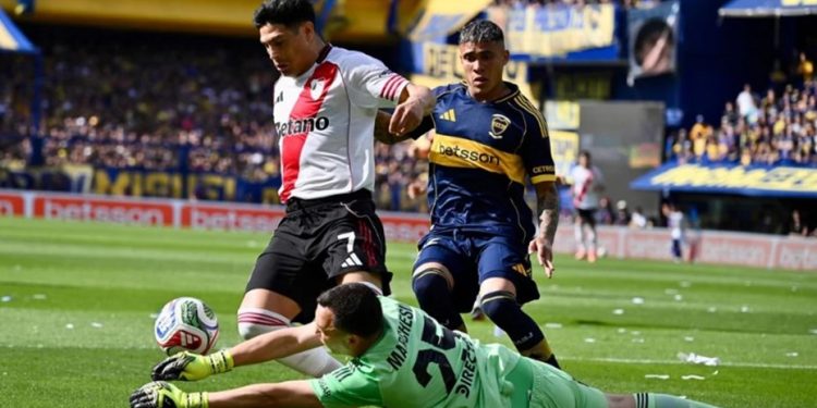 Maxi Salas le pidió disculpas a los hinchas de River tras la derrota ante Boca