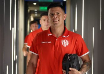 «Se mira la tabla, pero para ser campeón hay que ganarles a todos»