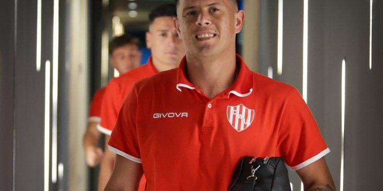 «Se mira la tabla, pero para ser campeón hay que ganarles a todos»