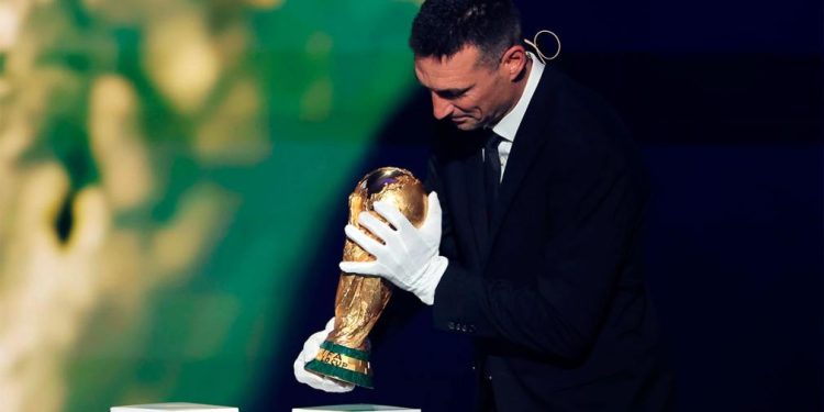 Scaloni entregó la Copa y sueña: «Lo intentaremos de nuevo»