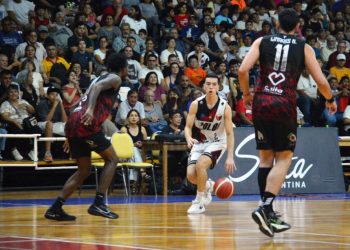 Colón luchó pero no pudo con el poderío de Salta Basket