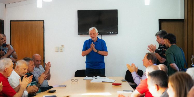 A Colón llegó una oferta que podría oxigenar la situación financiera