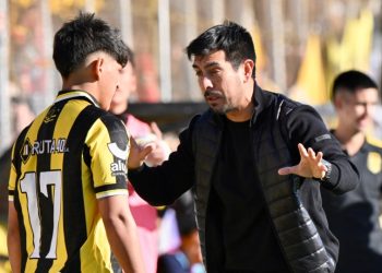 Leandro Gracián dejó de ser el DT de Deportivo Madryn