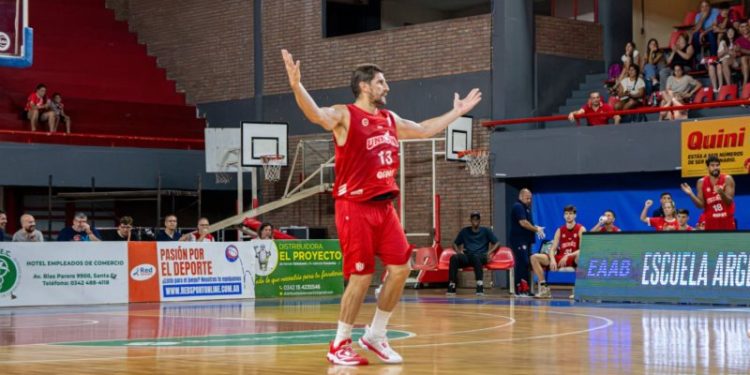 LNB: Unión ganó en casa sin dejar dudas