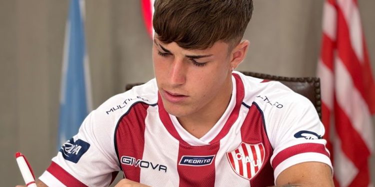Unión le hizo contrato a una de sus promesas de inferiores