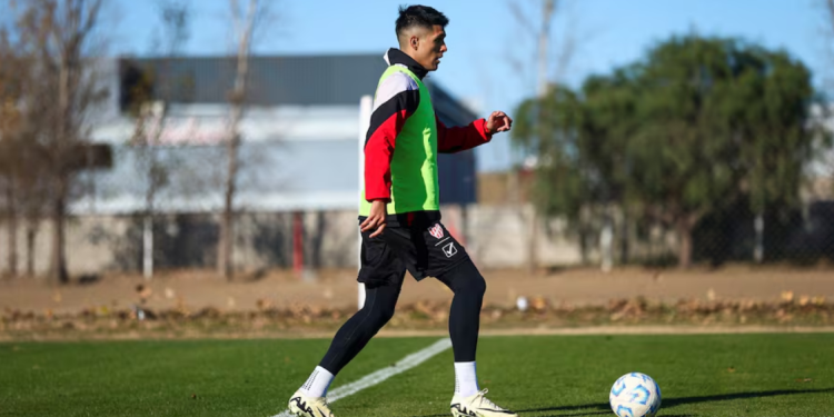 Medrán quiere sí o sí un central zurdo y aparece un nuevo nombre