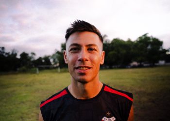 Colón hizo oficial la vuelta del campeón, Fede Lértora