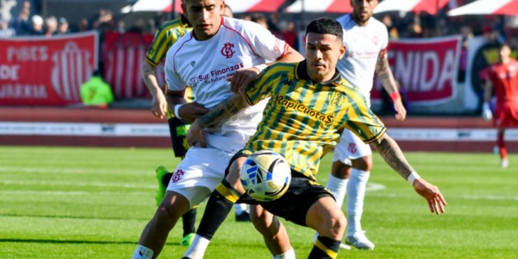 Aldosivi, nuevamente de local, juega con Barracas