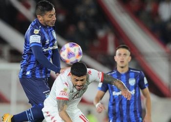 Huracán visita a Atlético Tucumán