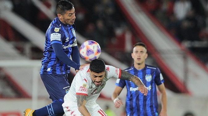 Huracán visita a Atlético Tucumán
