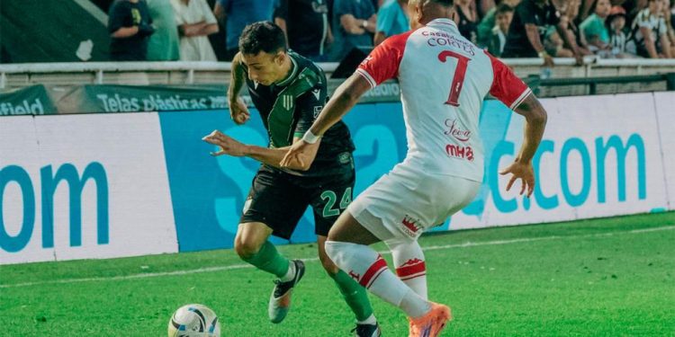 Banfield y Huracán no se sacaron ventajas en el inicio del Apertura