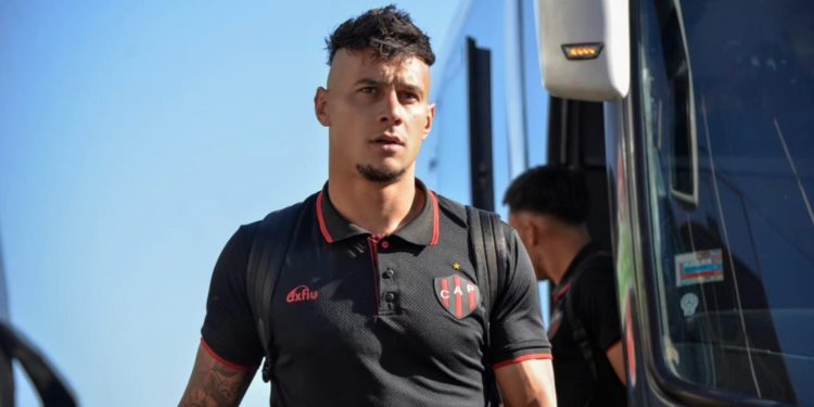 Otro delantero que cruza el Túnel para jugar en Colón