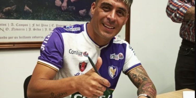 El ex Colón Brian Fernández ya desembarcó en Uruguay