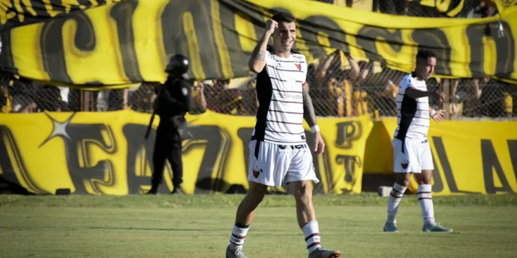 El ex Colón Brian Negro jugará en un equipo del exterior que pasó por Santa Fe recientemente